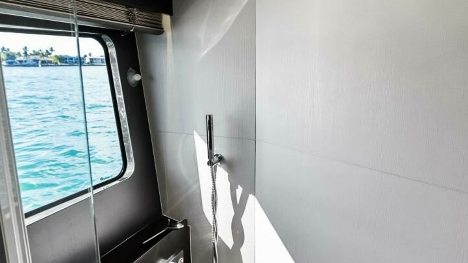 2025 Absolute 75 Navetta