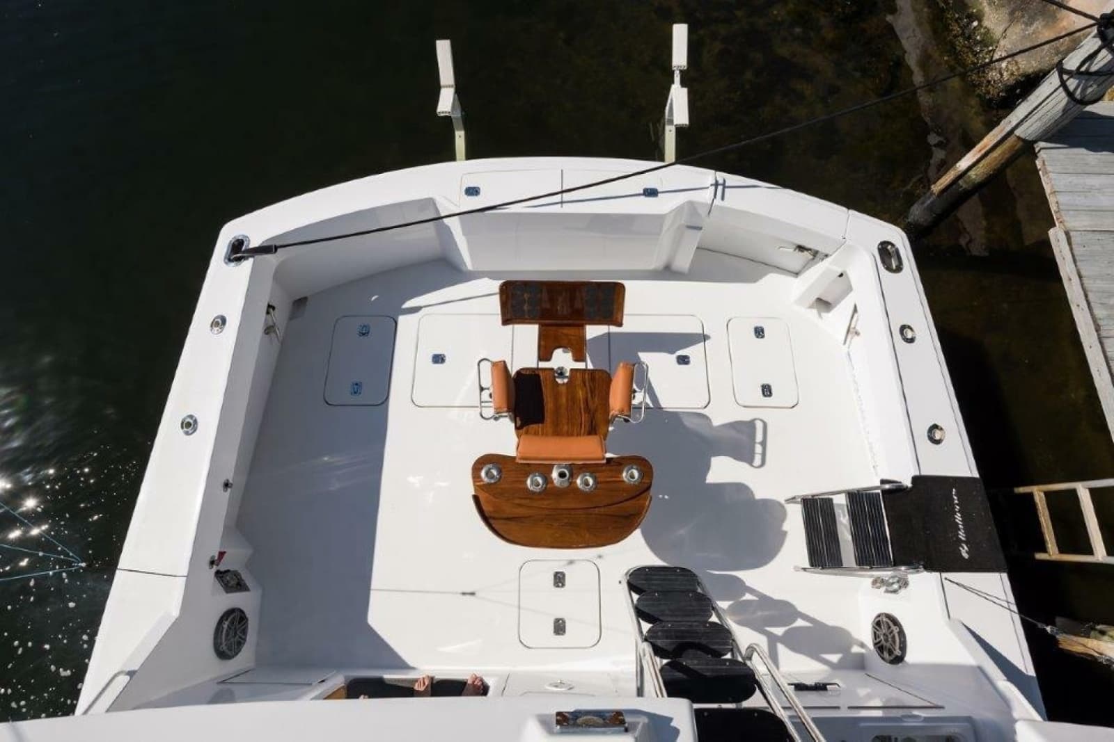 Hatteras 60 SALT RUSH - Exterior