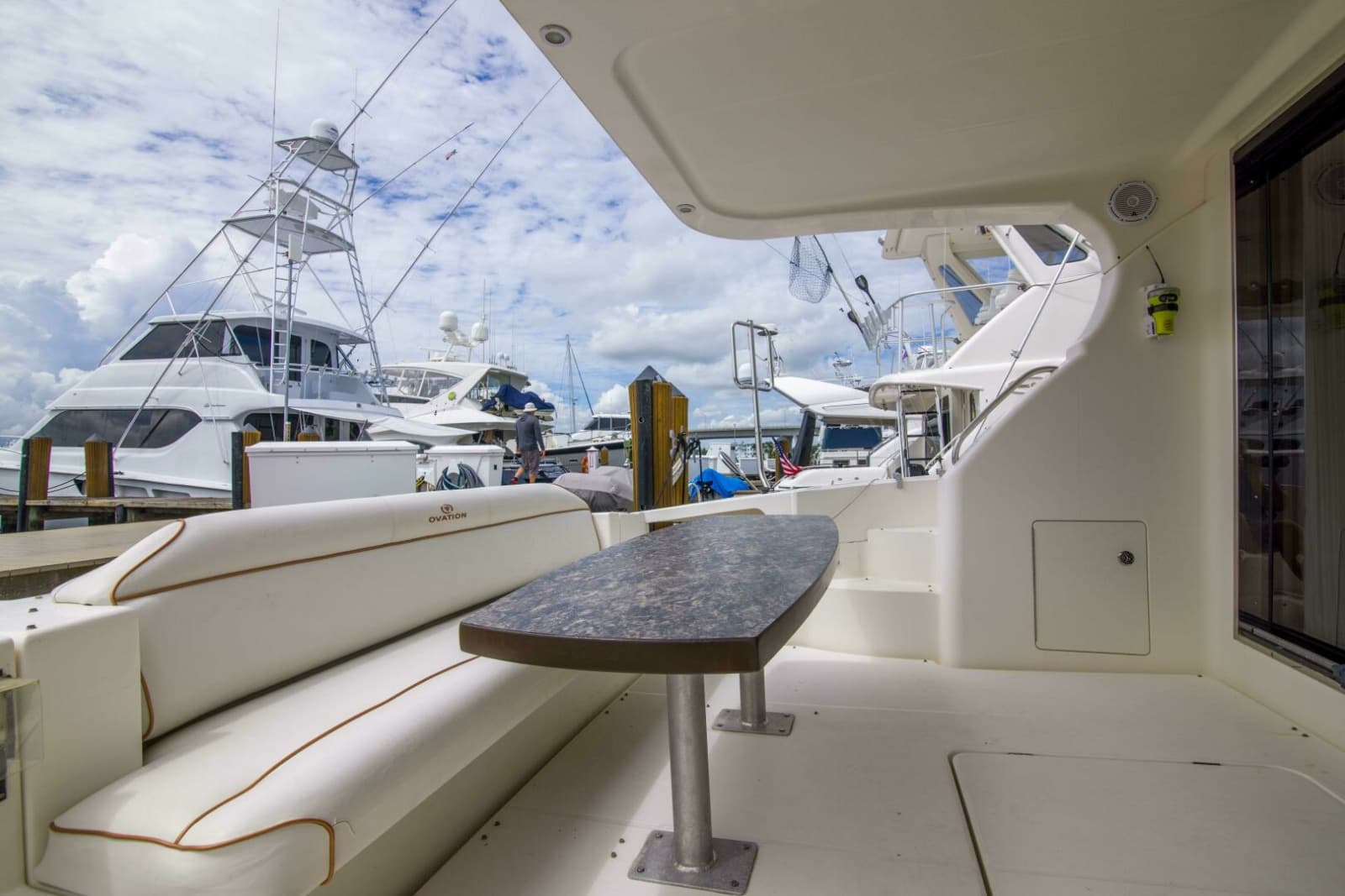 Silverton 52 - Immersed -
