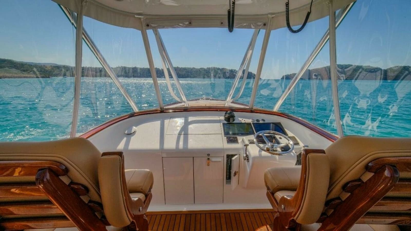 2024 Maverick Yachts Costa Rica 36 Walkaround- GAME ON- Helm