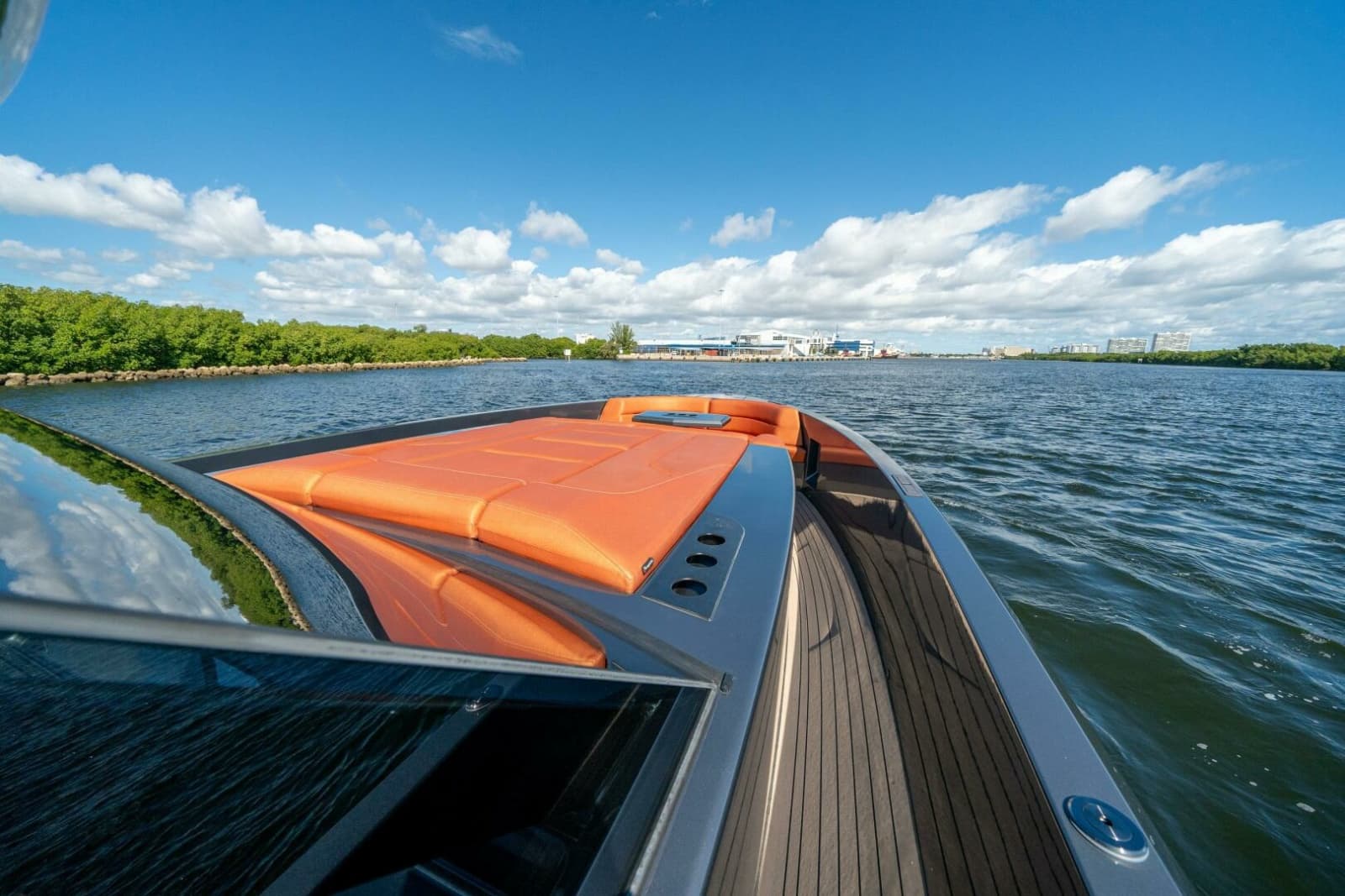 2022 Vanquish Yachts VQ45