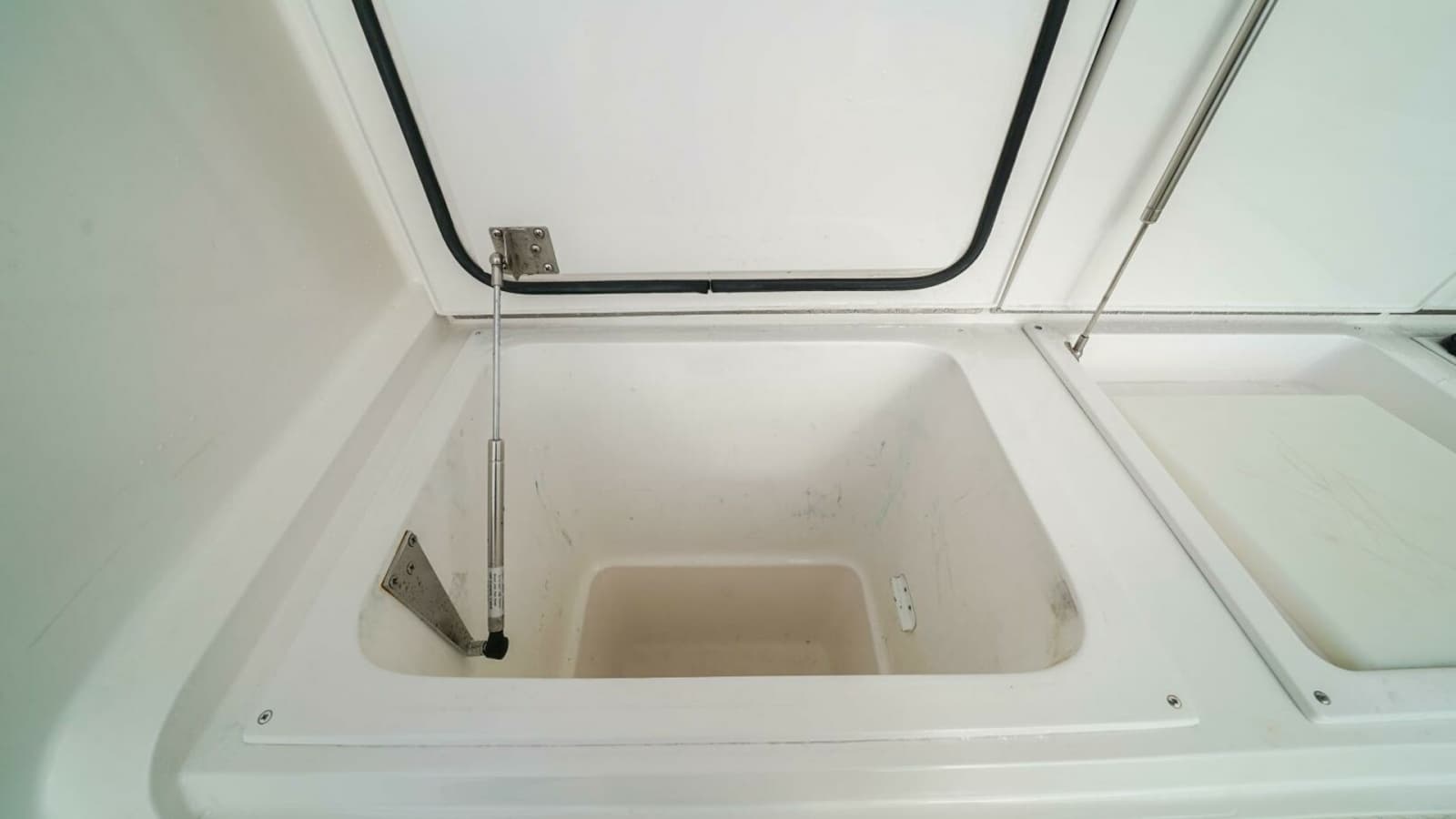 2007 Viking 45 Convertible Bad Habits