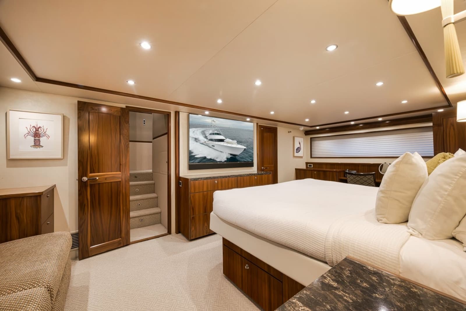 2016 Viking 92 Enclosed Bridge