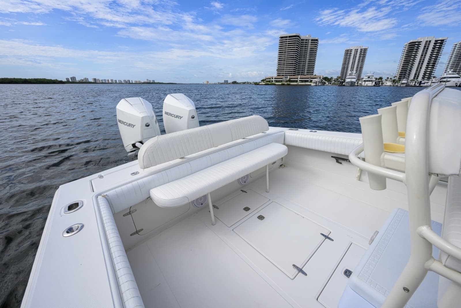 Jupiter 31 Aft Seat