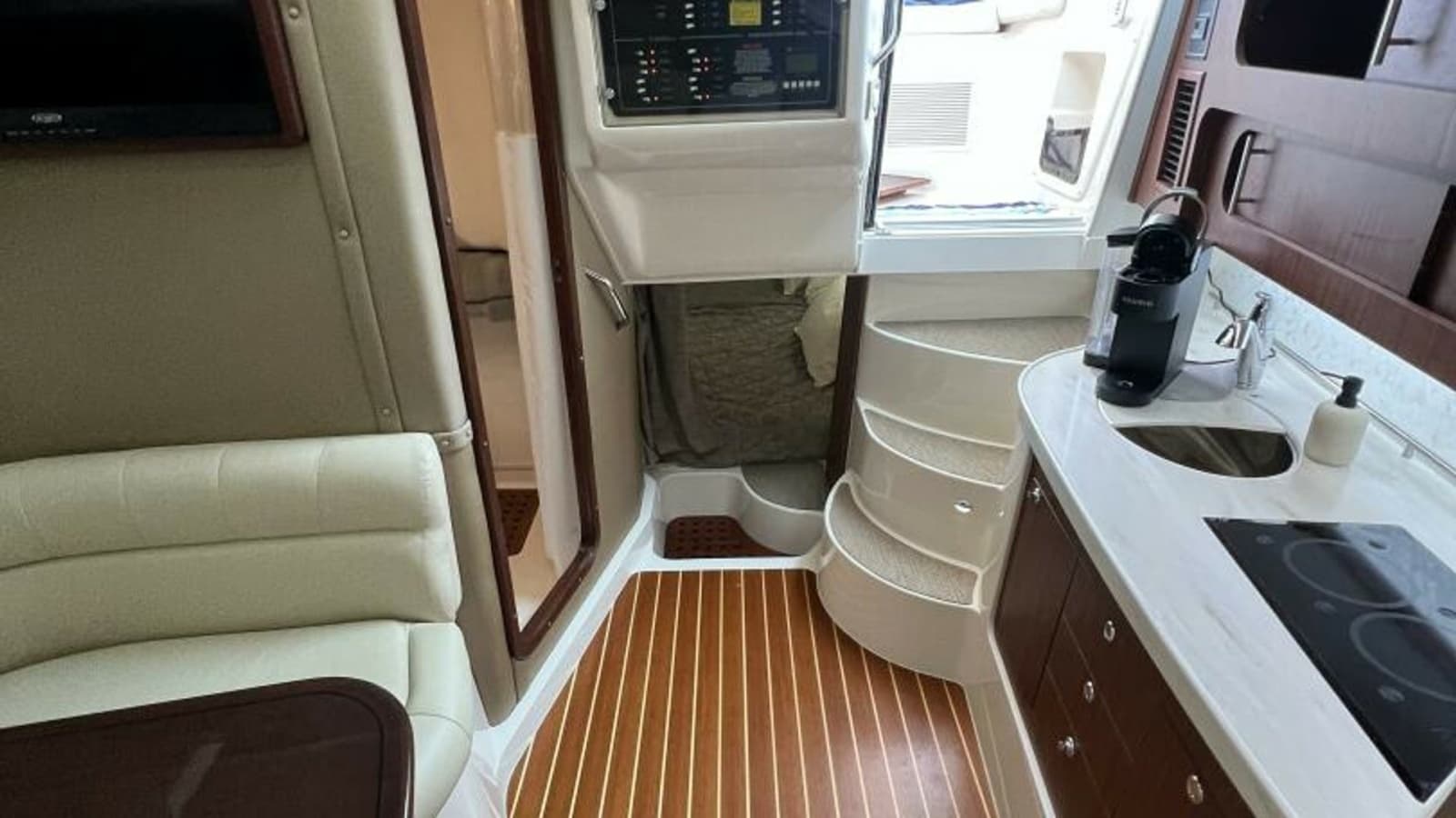 2018 Grady-White 370 Express "Be Chumming"