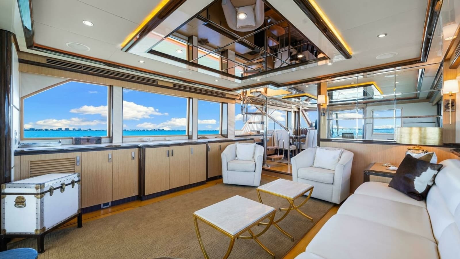2010 83 Ocean Alexander Motor Yacht 'Relentless'
