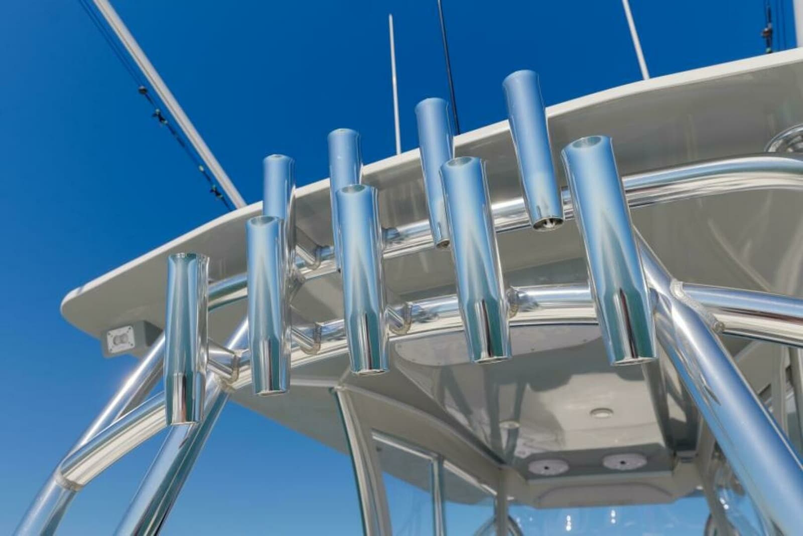 SeaHunter 38 Reel Escape- Rod Holders
