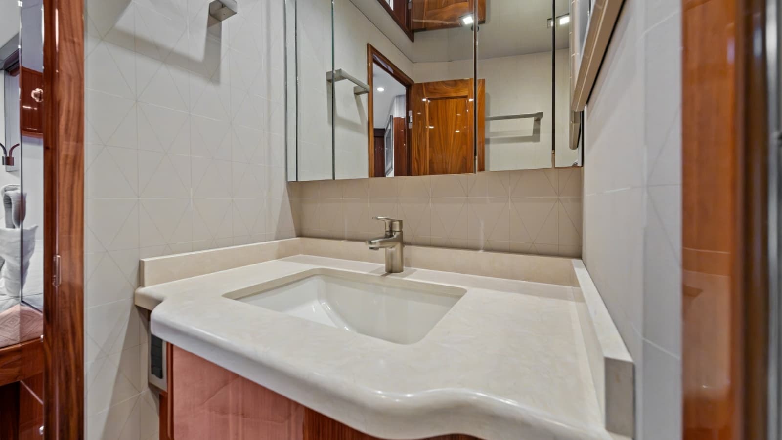 Elegant Bathroom Vanity Area