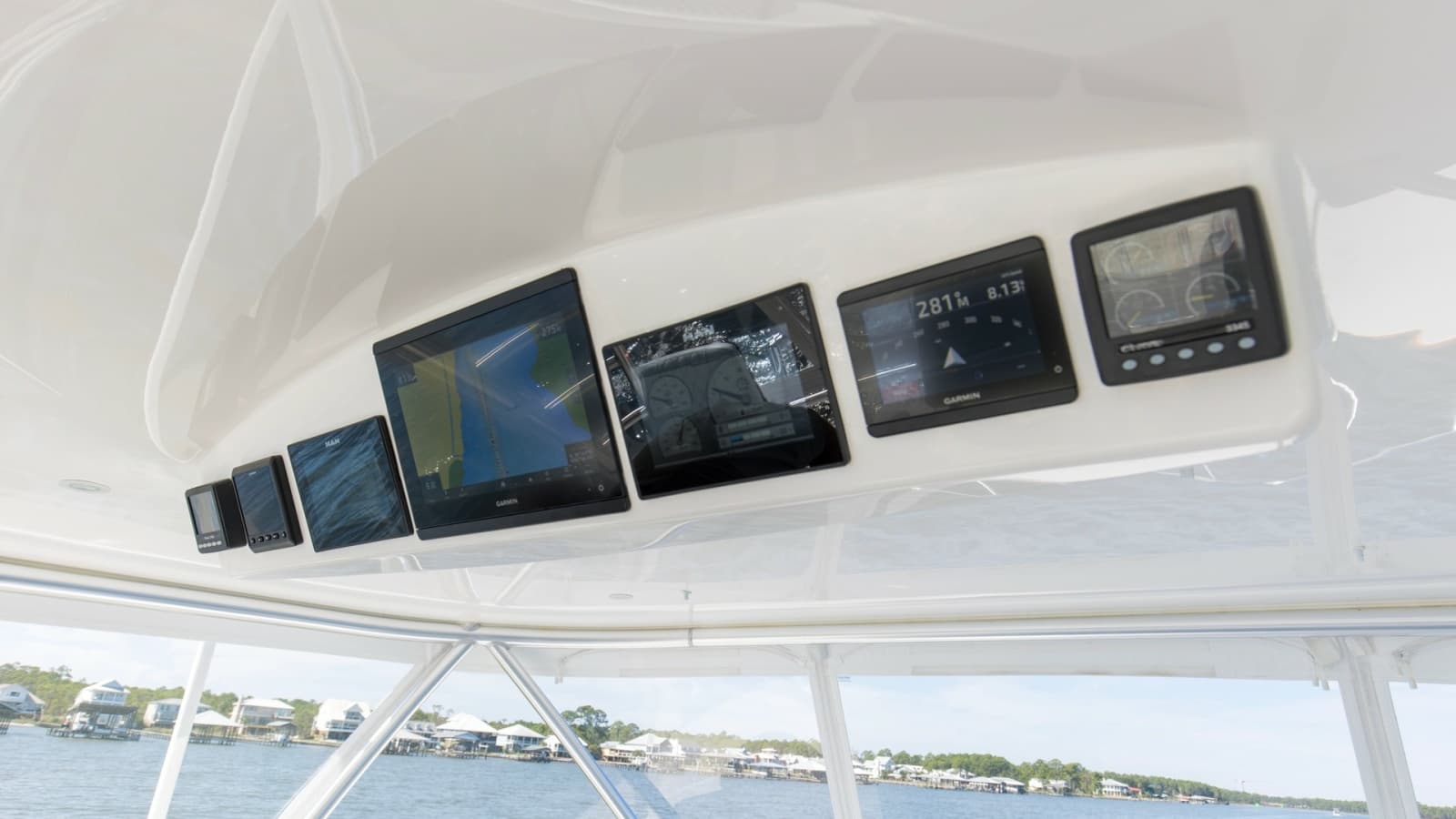 Flybridge Electronics Console