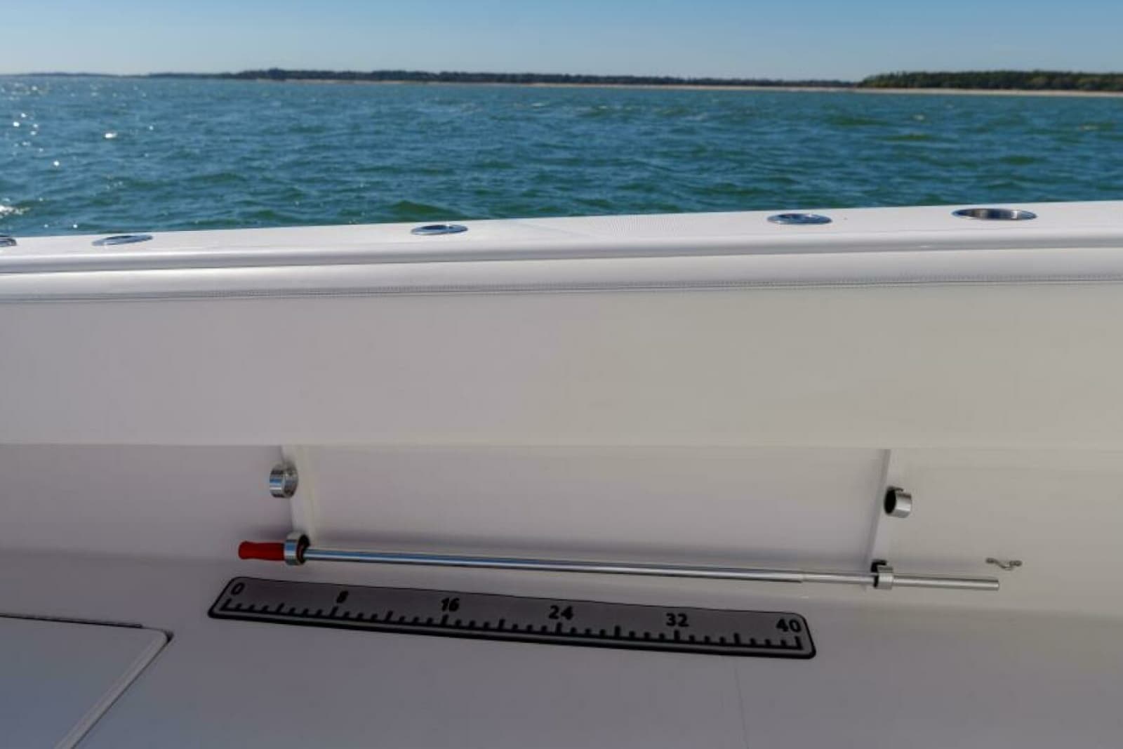 SeaHunter 38 Reel Escape- Gunwale