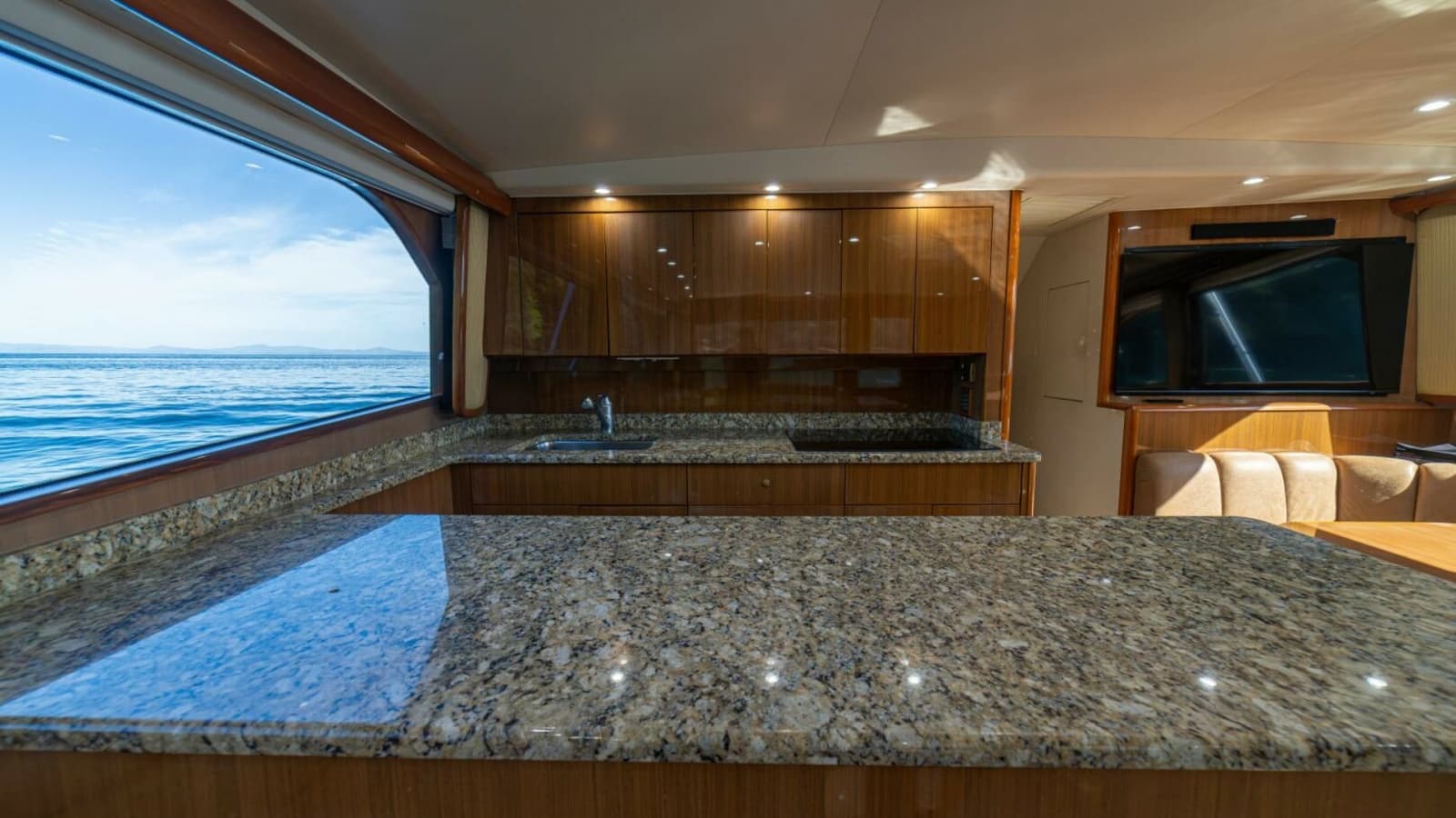 2006 Viking 56 "Scandaloso"