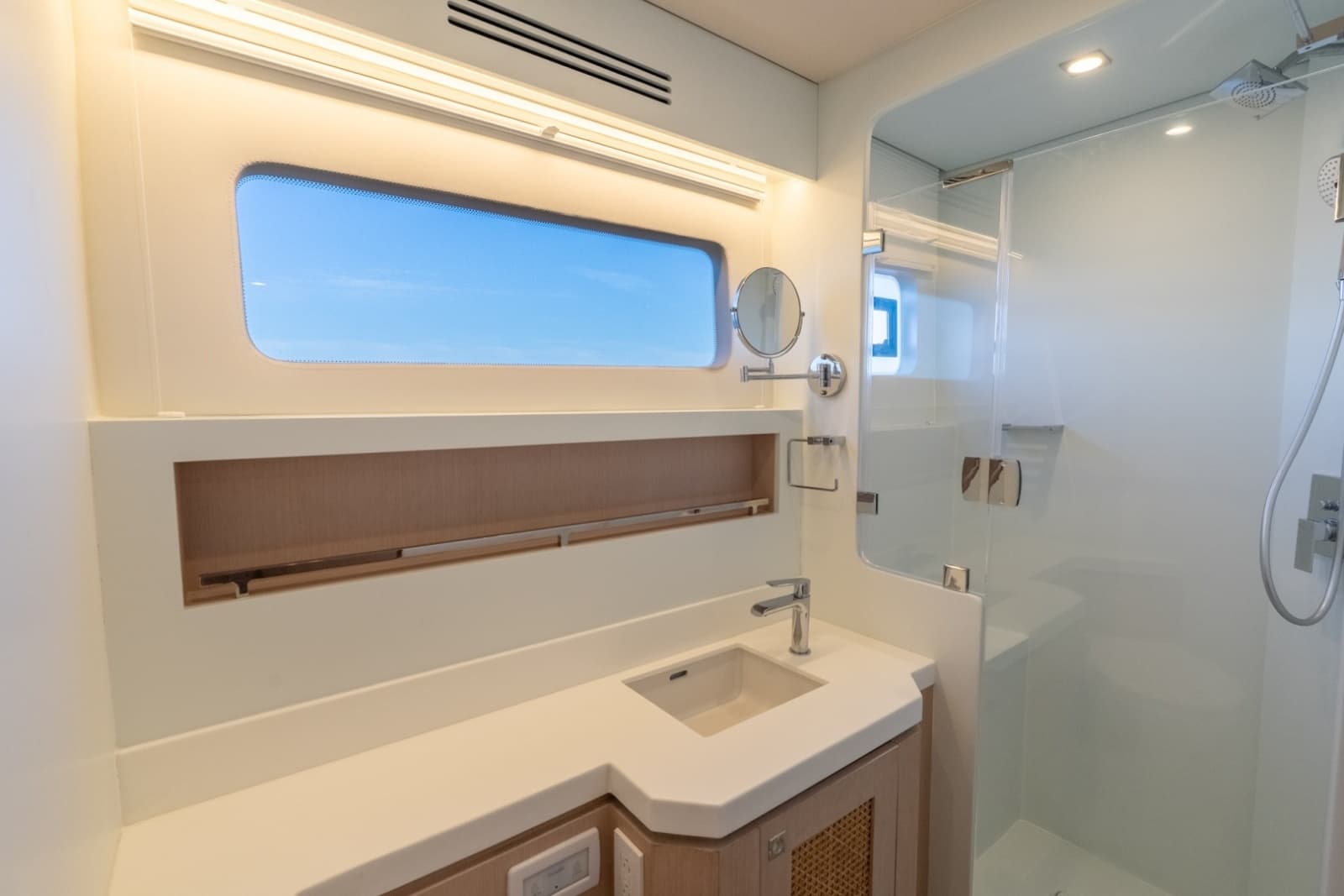 Two Oceans 555-