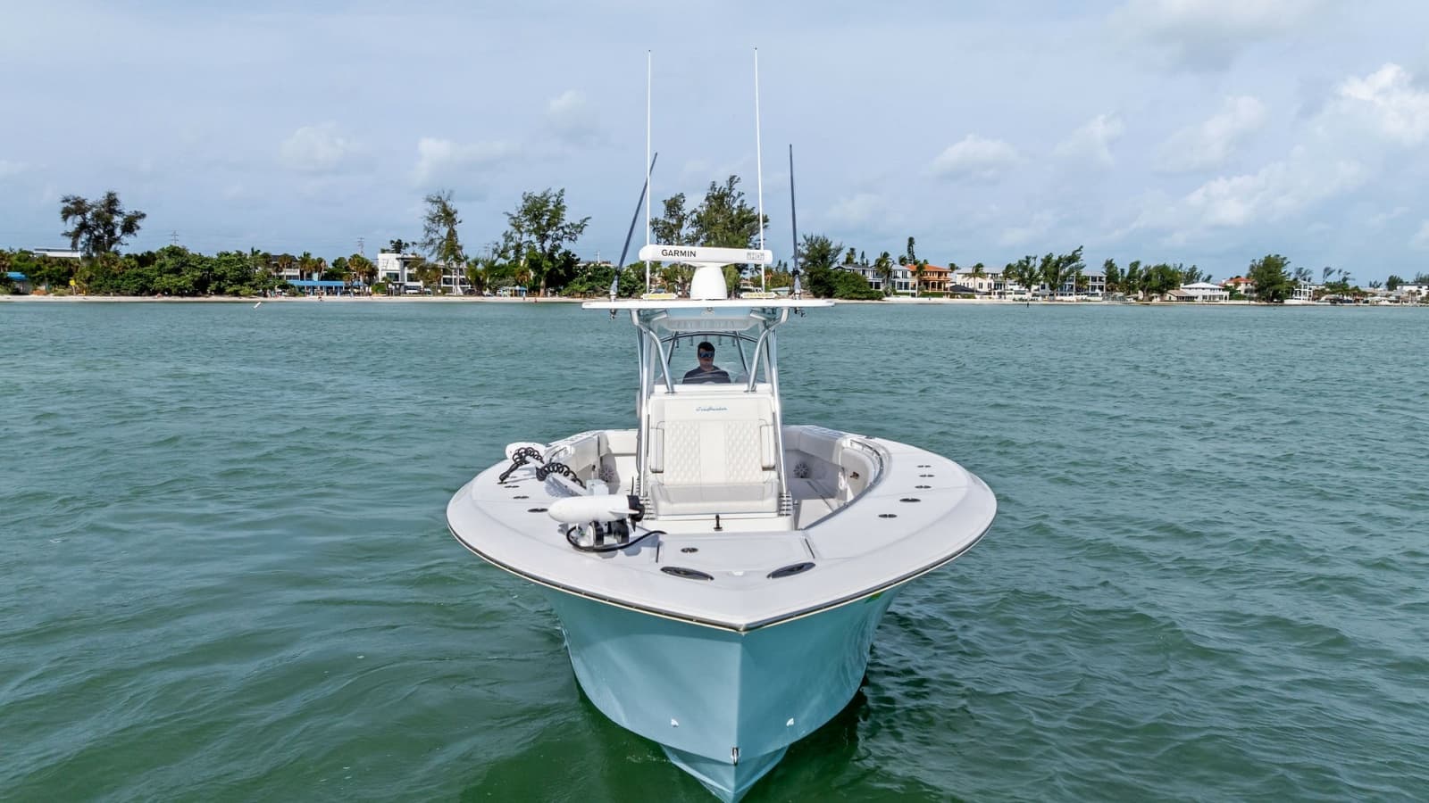 Bow View of 2024 Sea Hunter 35