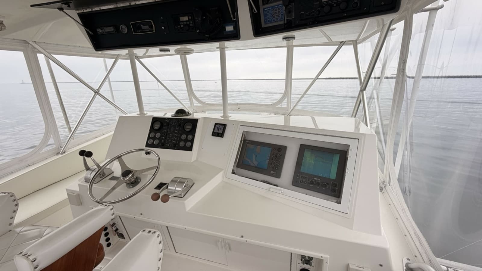 1994 Viking 50 Convertible "Wild Rice" - Flybridge Helm Station