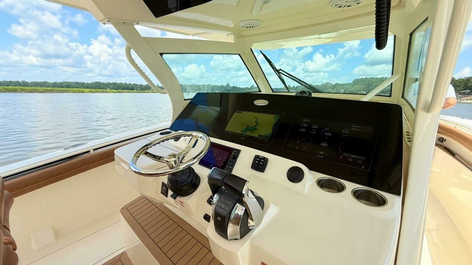 2020 Scout 38 LXF