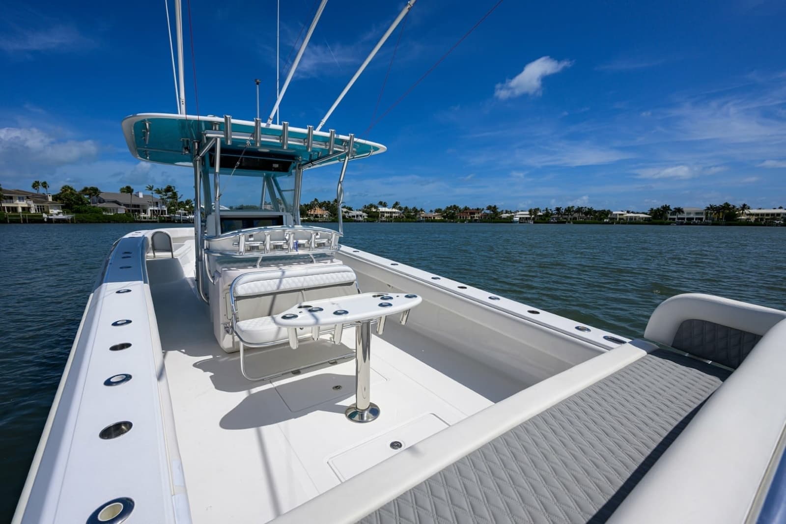 Bahama 41 - Exterior Cockpit