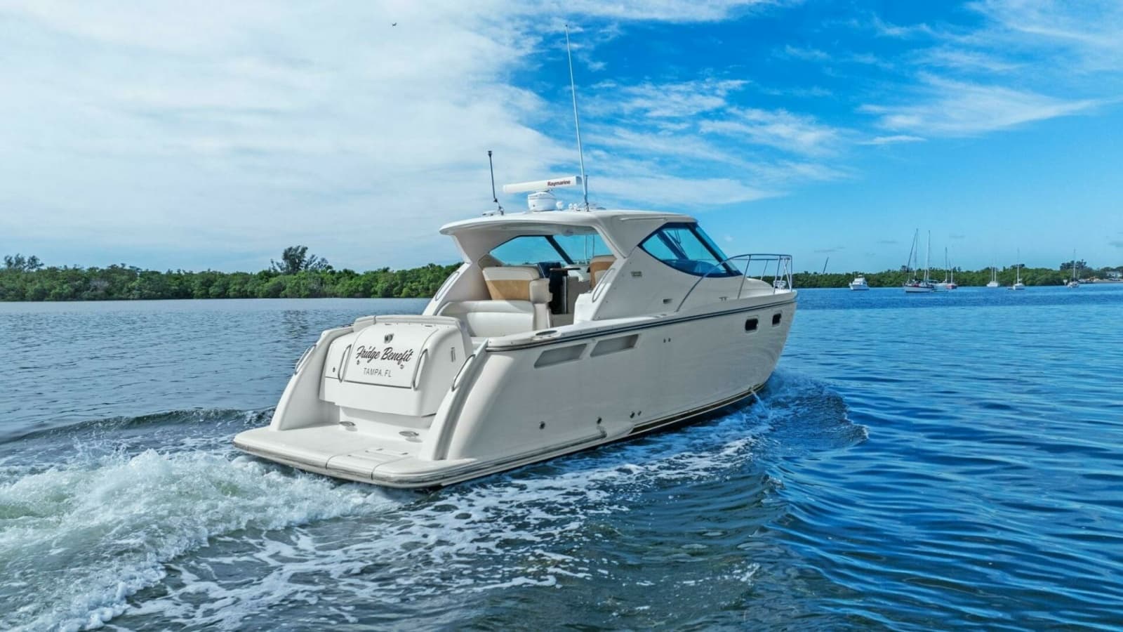 2008 Tiara Yachts 3500 Sovran "Fridge Benefit"