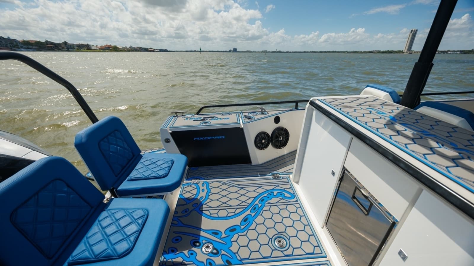 2019 Axopar 37 Sun Top
