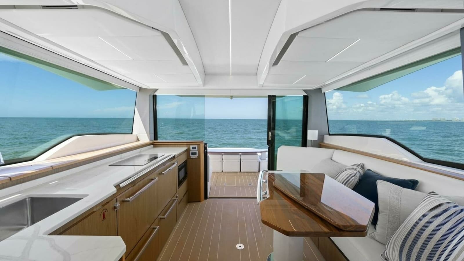 2023 Tiara Yachts EX 60