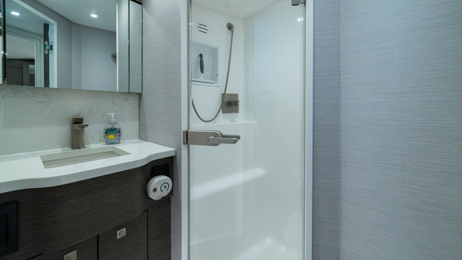 Elegant Ensuite Bathroom