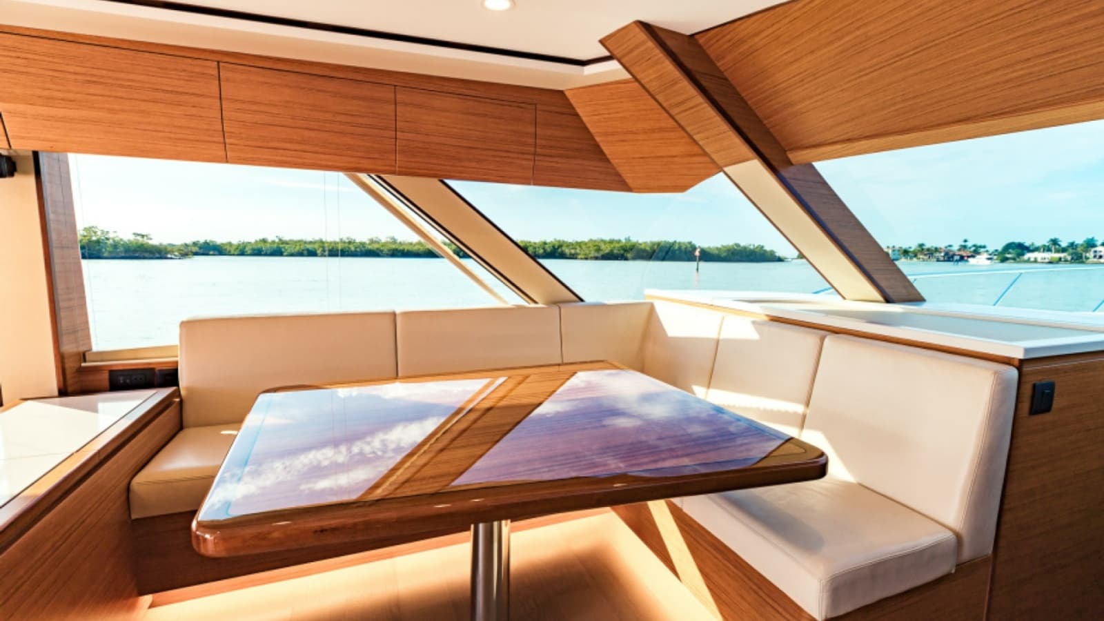 2020 Bertram 61 Convertible "SINE METU" - Spacious Salon Dining Area
