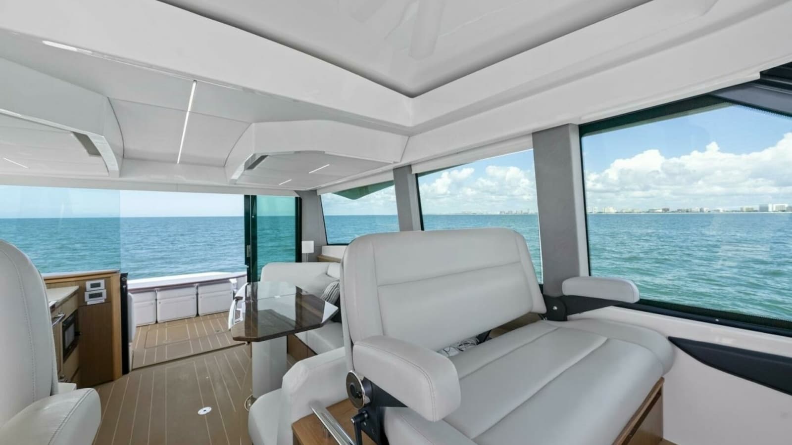 2023 Tiara Yachts EX 60