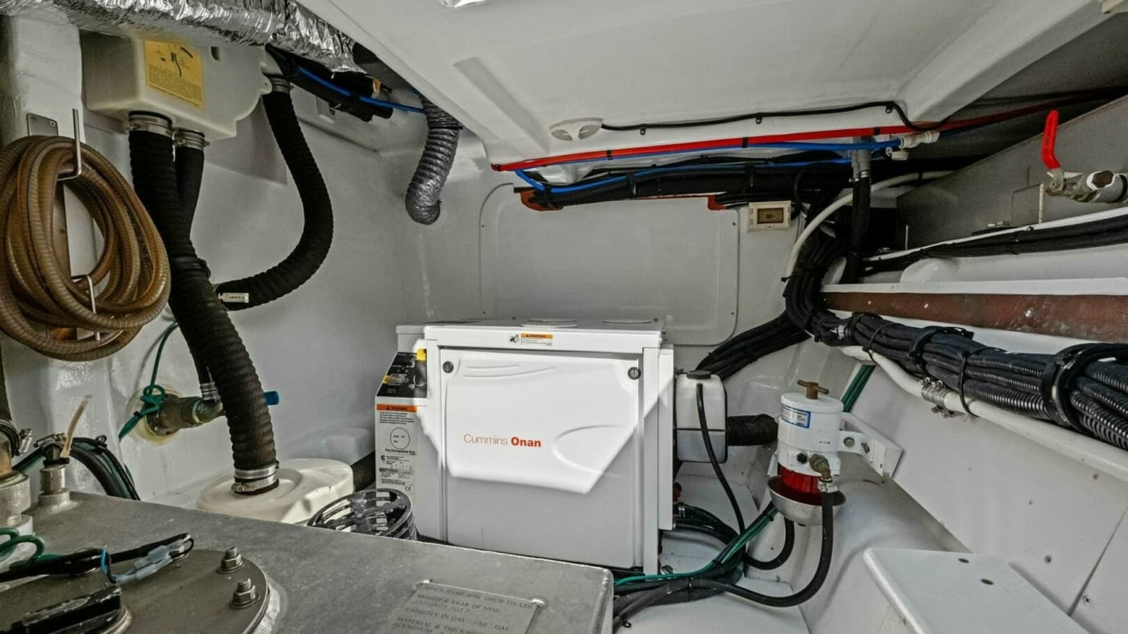 2018 Outboard Express Catamaran 47