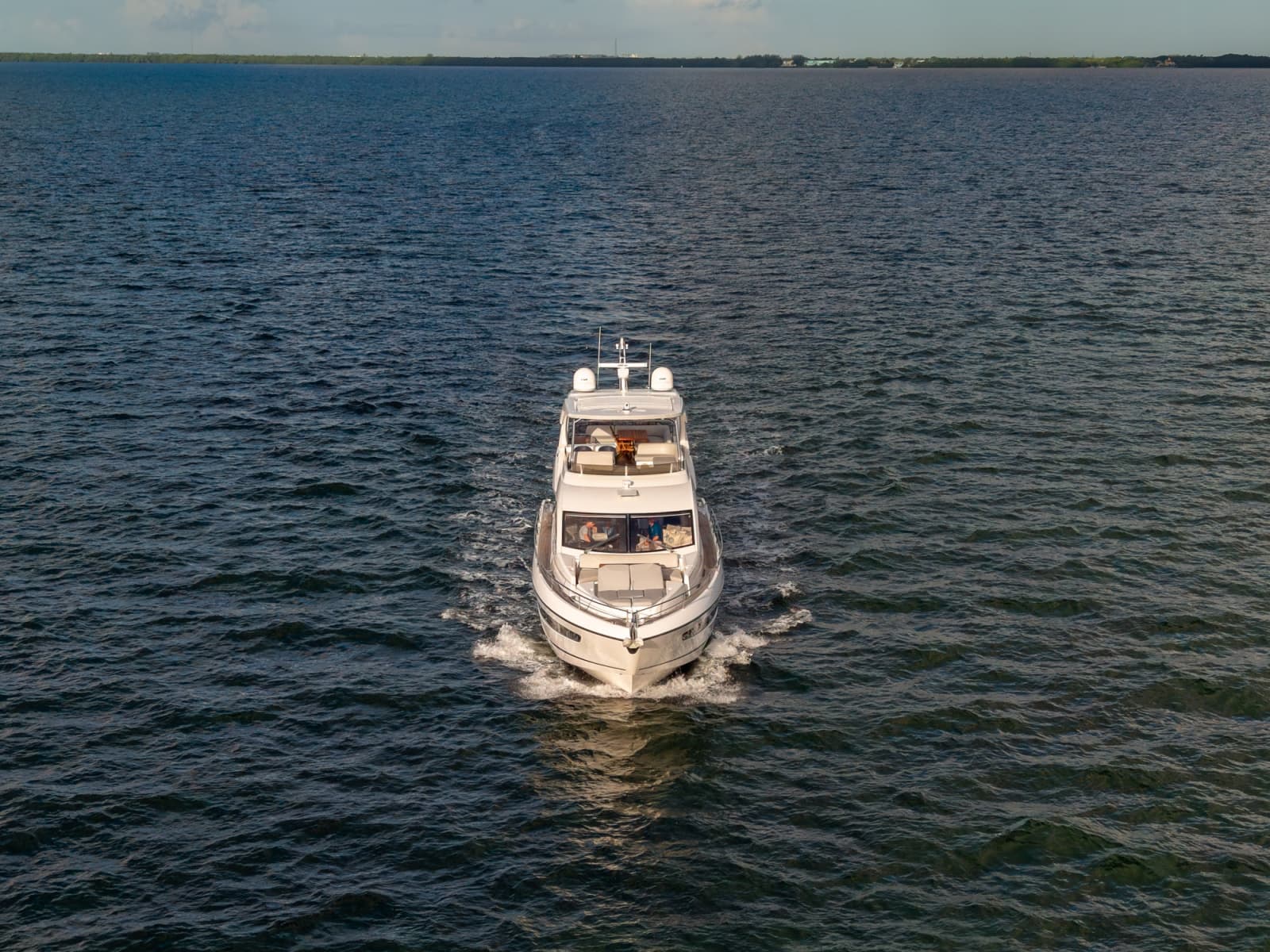 2022 Sunseeker Manhattan 68
