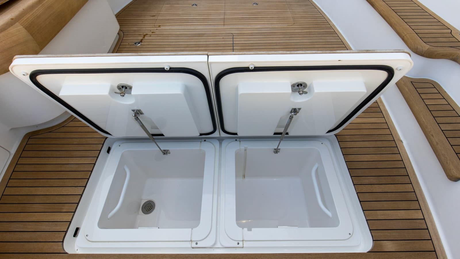Cockpit Deck with Storage Hatches
