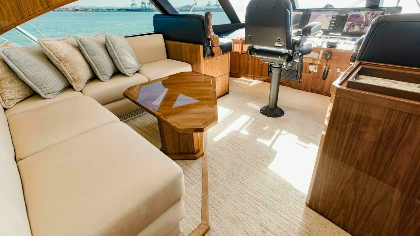 2020 Viking 72 Enclosed Bridge