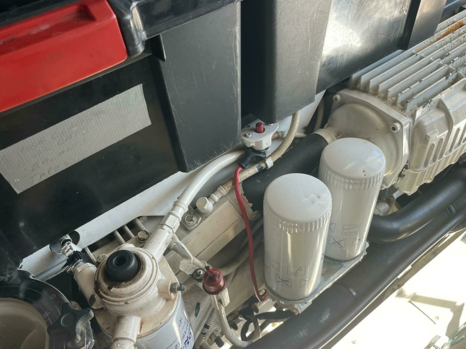 Regal 52 Sport Coupe - Engine Room