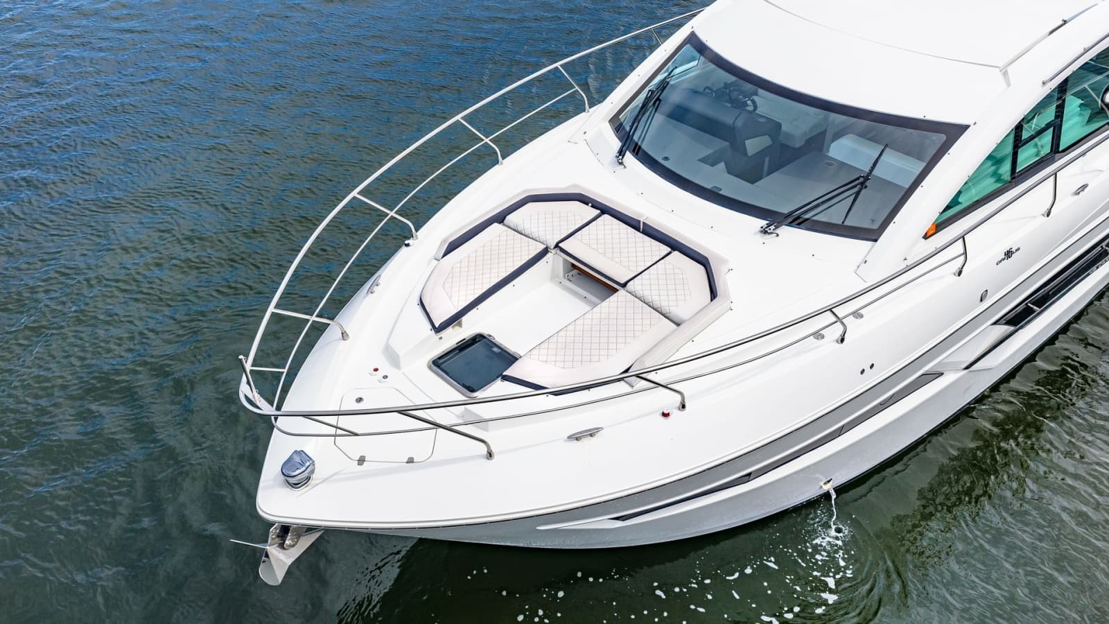 Spacious Foredeck with Sun Pads