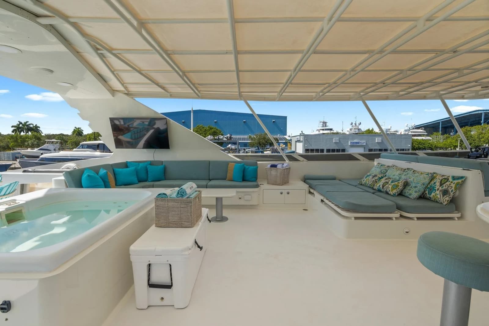 1999 Trinity Yachts Raised Pilothouse