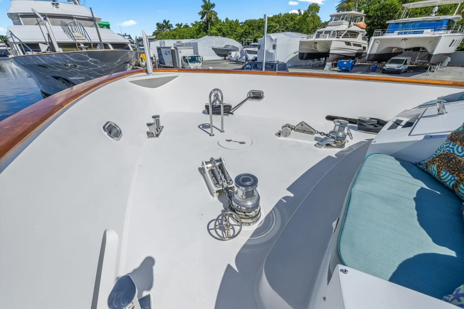1999 Trinity Yachts Raised Pilothouse