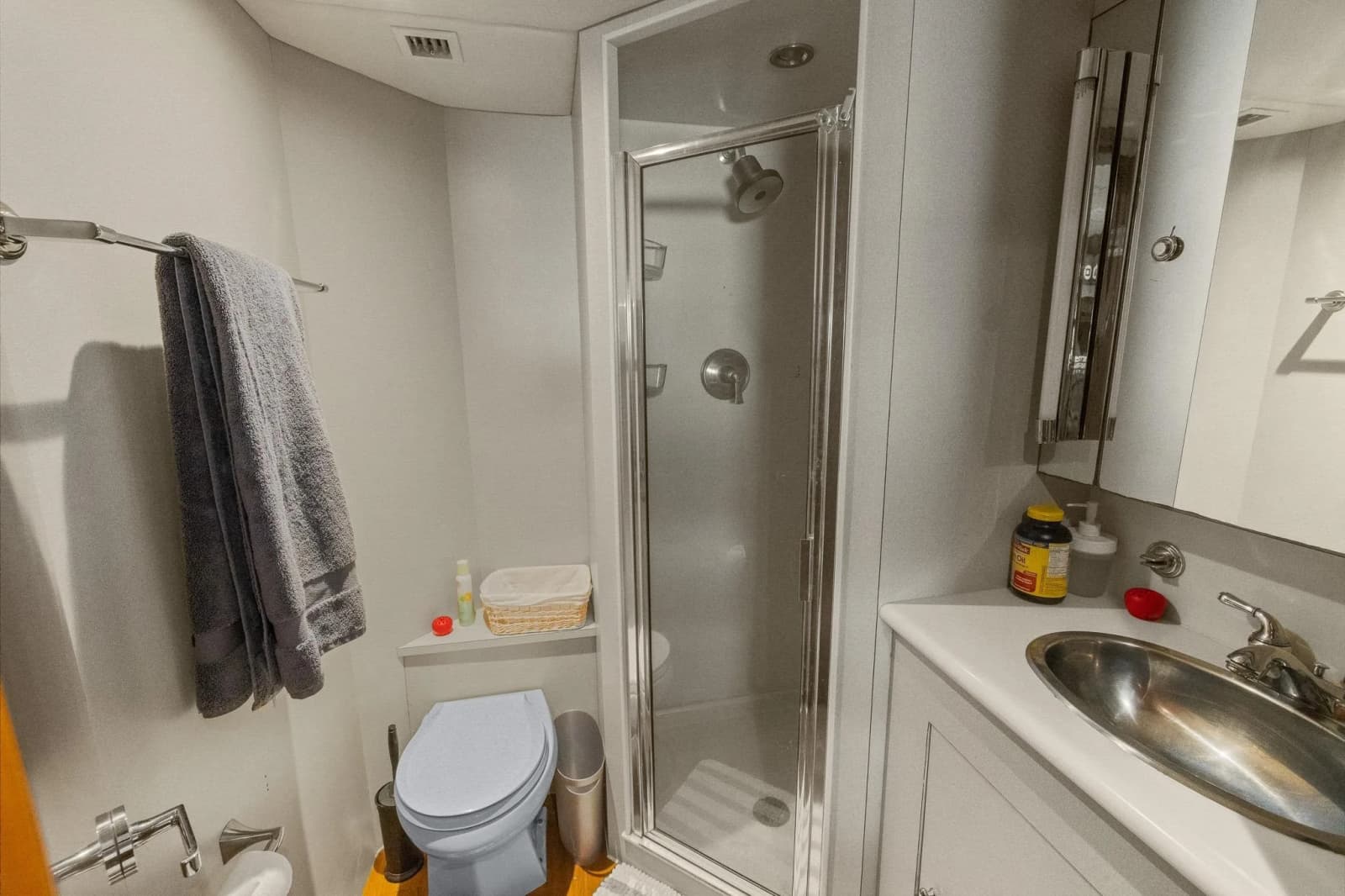 1999 Trinity Yachts Raised Pilothouse