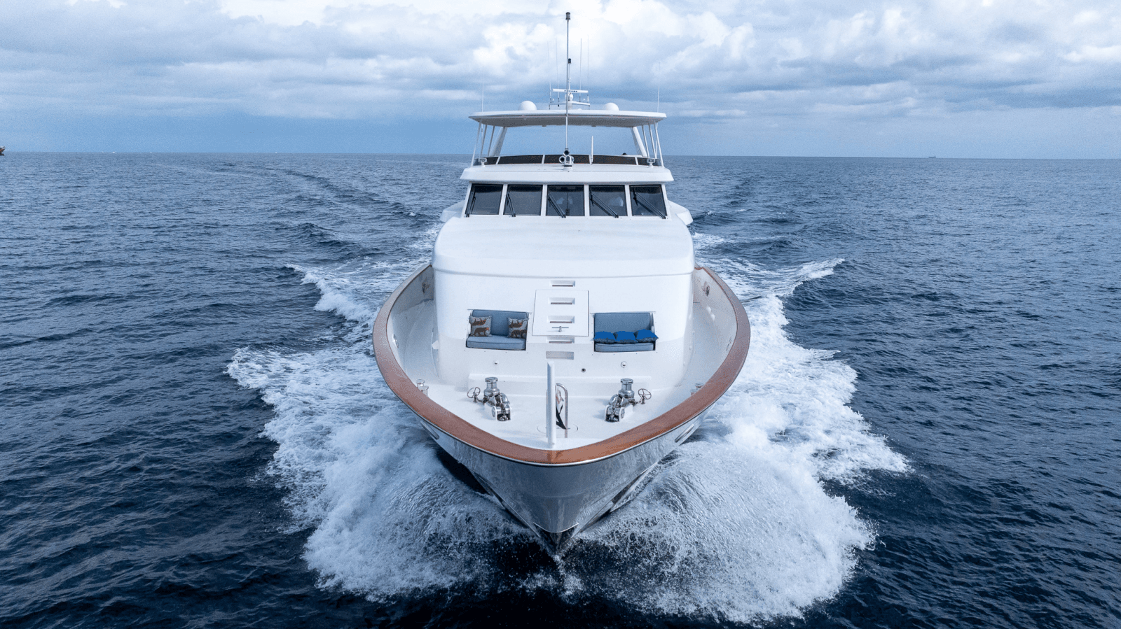 1999 Trinity Yachts Raised Pilothouse