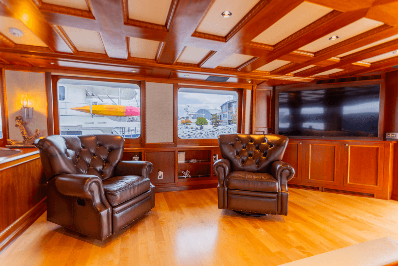 1993 Queenship Explorer