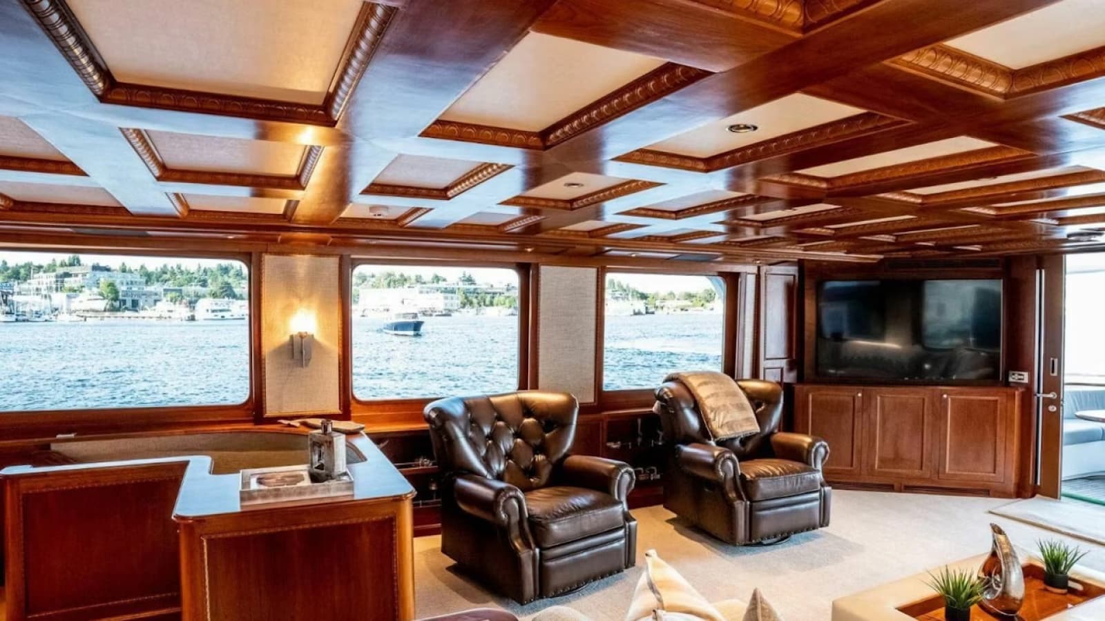 1993 Queenship Explorer