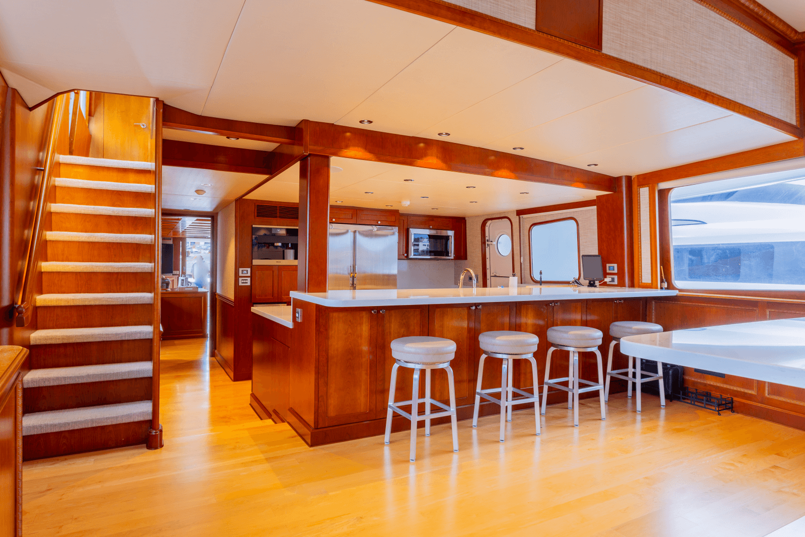 1993 Queenship Explorer