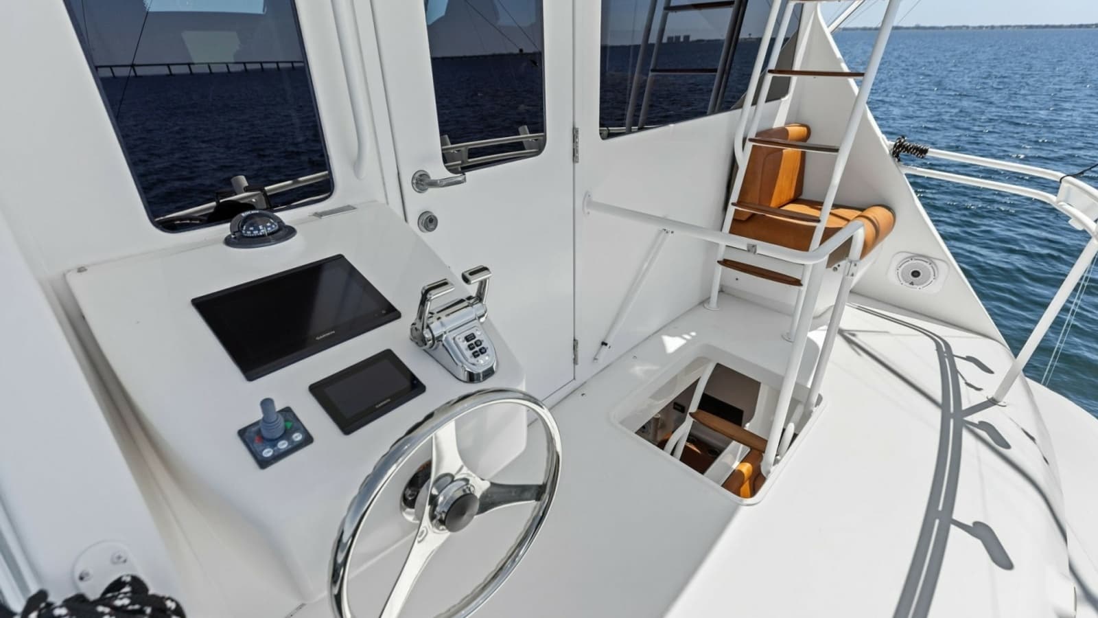 2008 Viking 68 Skybridge "Liquid Apple"