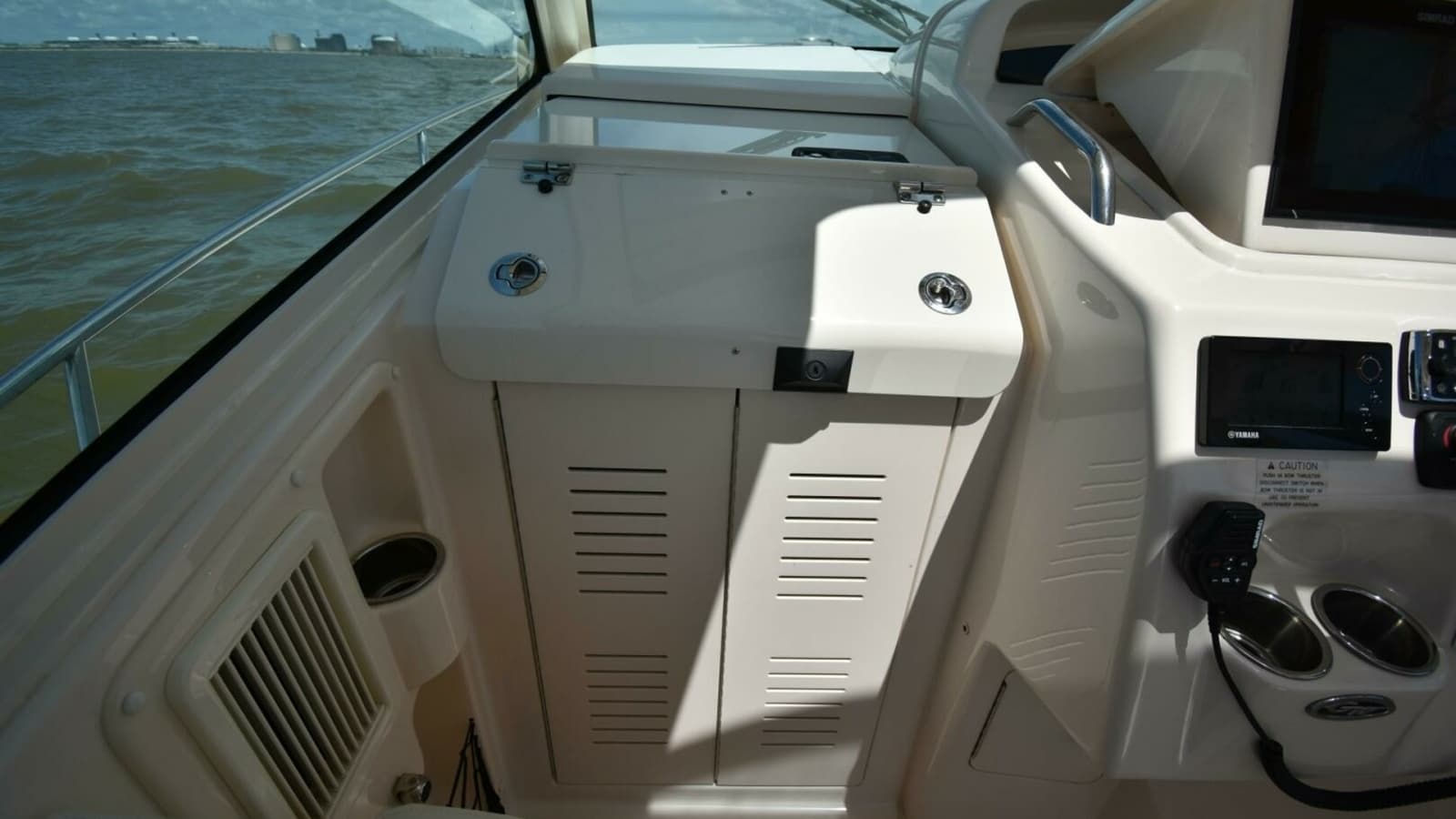 2016 Grady-White 330 Express