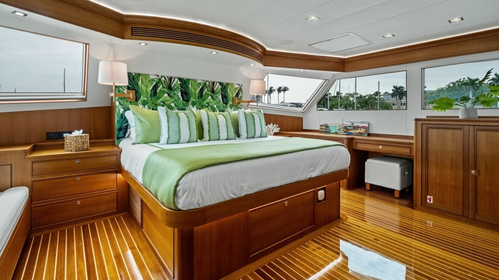 2024 Marlow 90 V - Artemis II