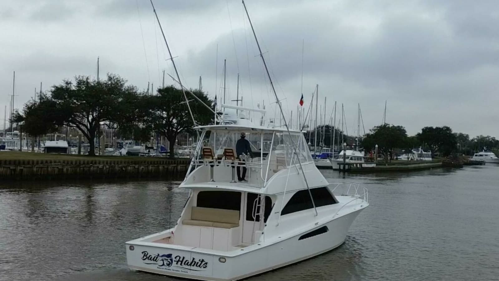 2007 Viking 45 Convertible Bad Habits