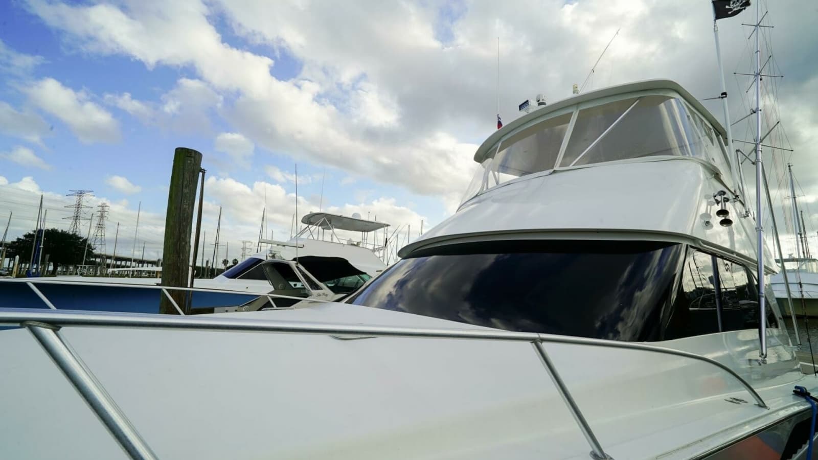 2007 Viking 45 Convertible Bad Habits