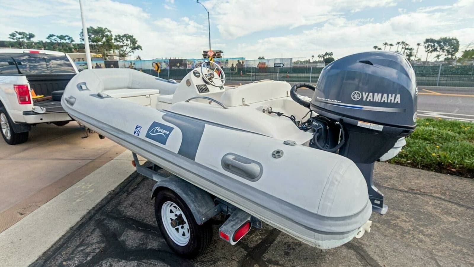 2000 Sea Ray 370 Express Cruiser "Sandie Lee" - Inflatable Tender with Outboard Motor