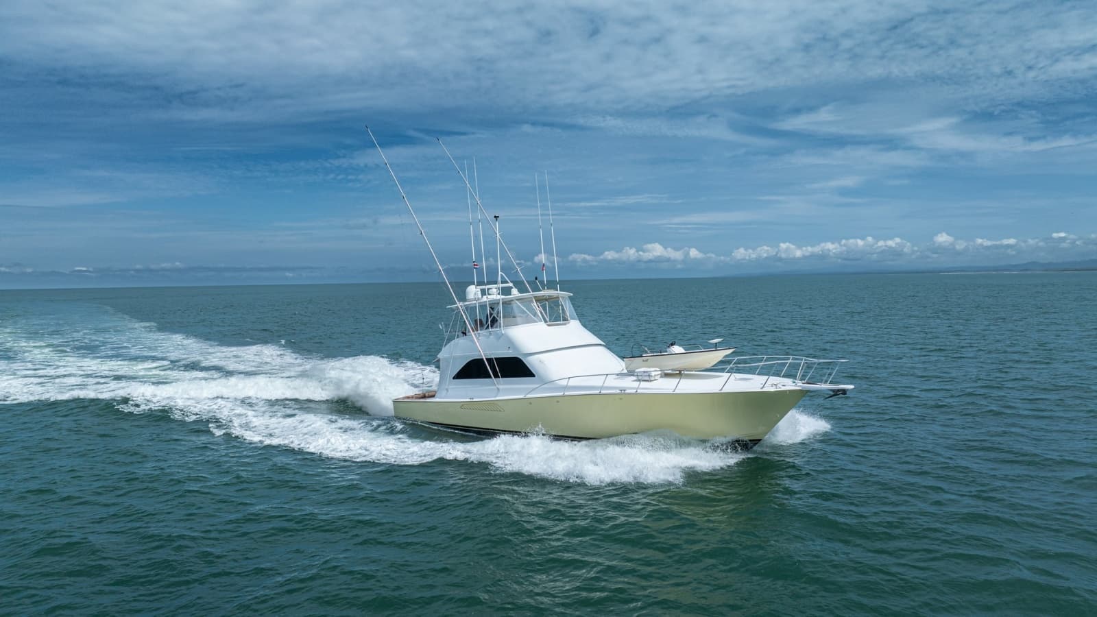 2002 Viking 61 Convertible at Sea