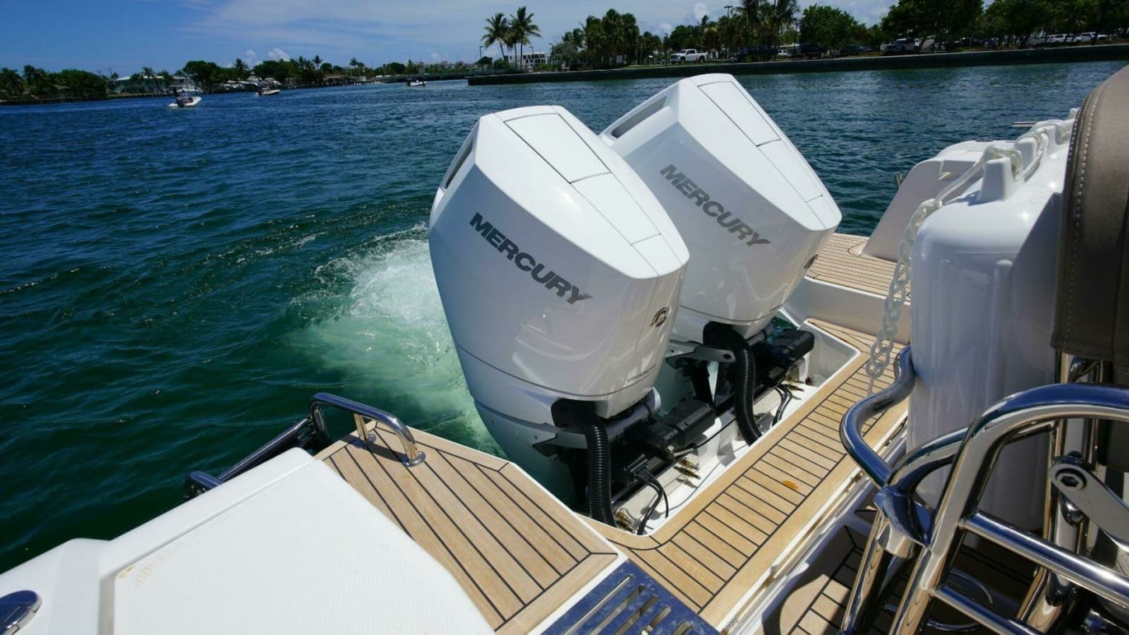 Nimbus Commuter 11 - Engines