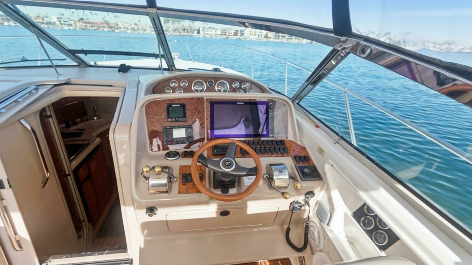 2000 Sea Ray 370 Express Cruiser "Sandie Lee" - Helm Station with Navigation Suite