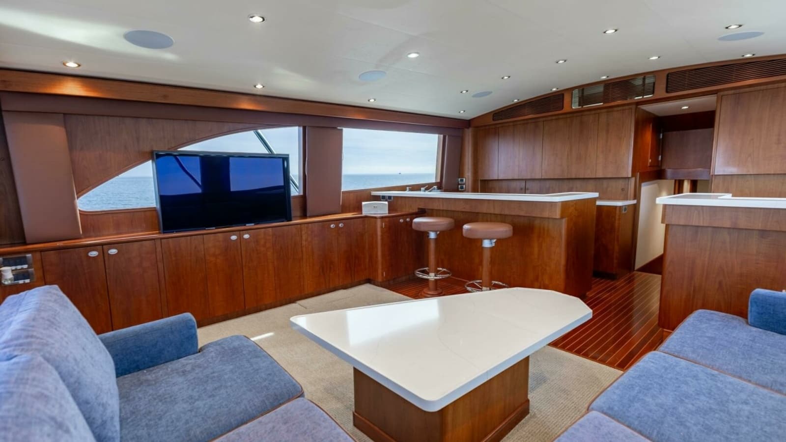 2006 Jim Smith 68 Convertible- Salon