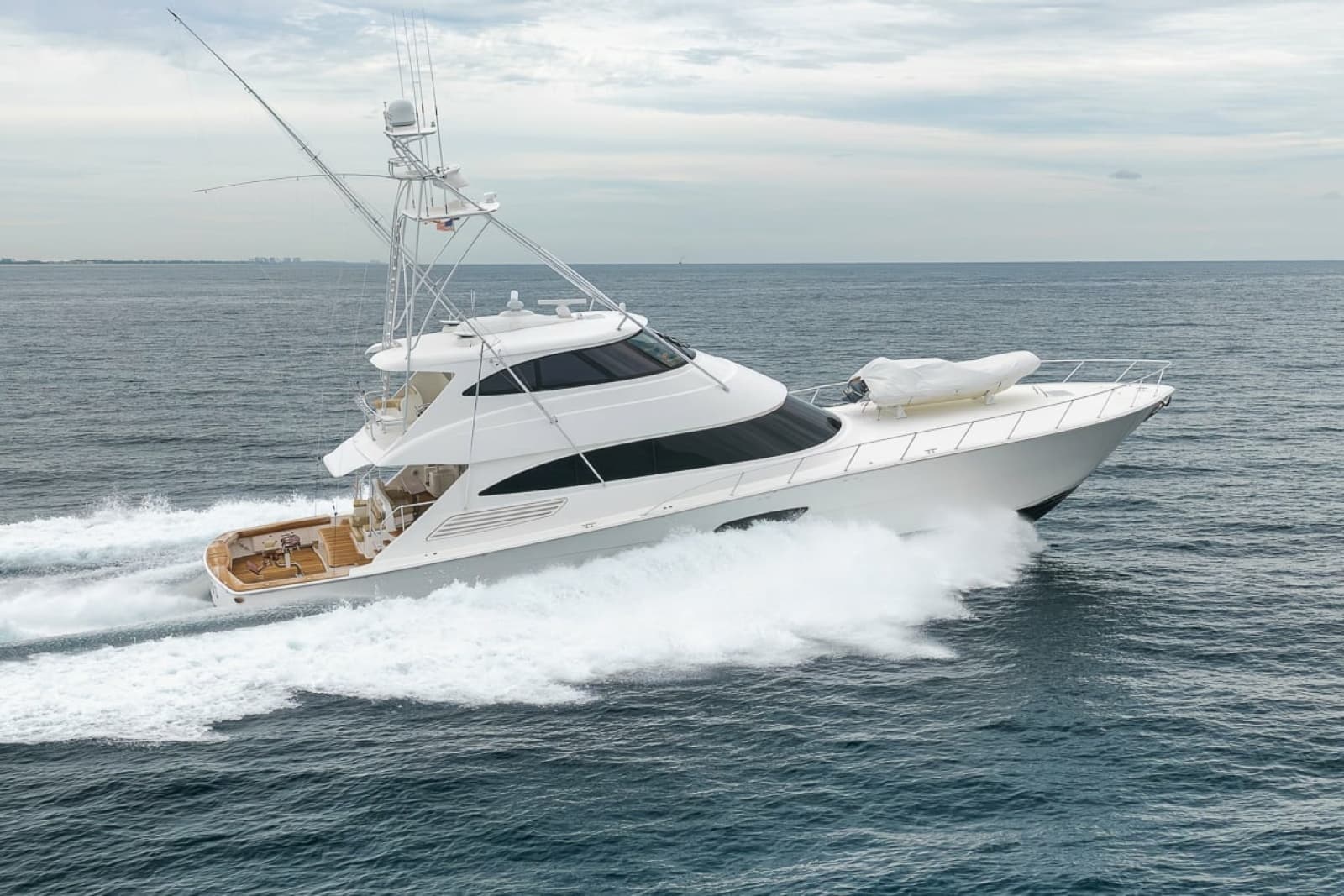 2016 Viking 92 Enclosed Bridge